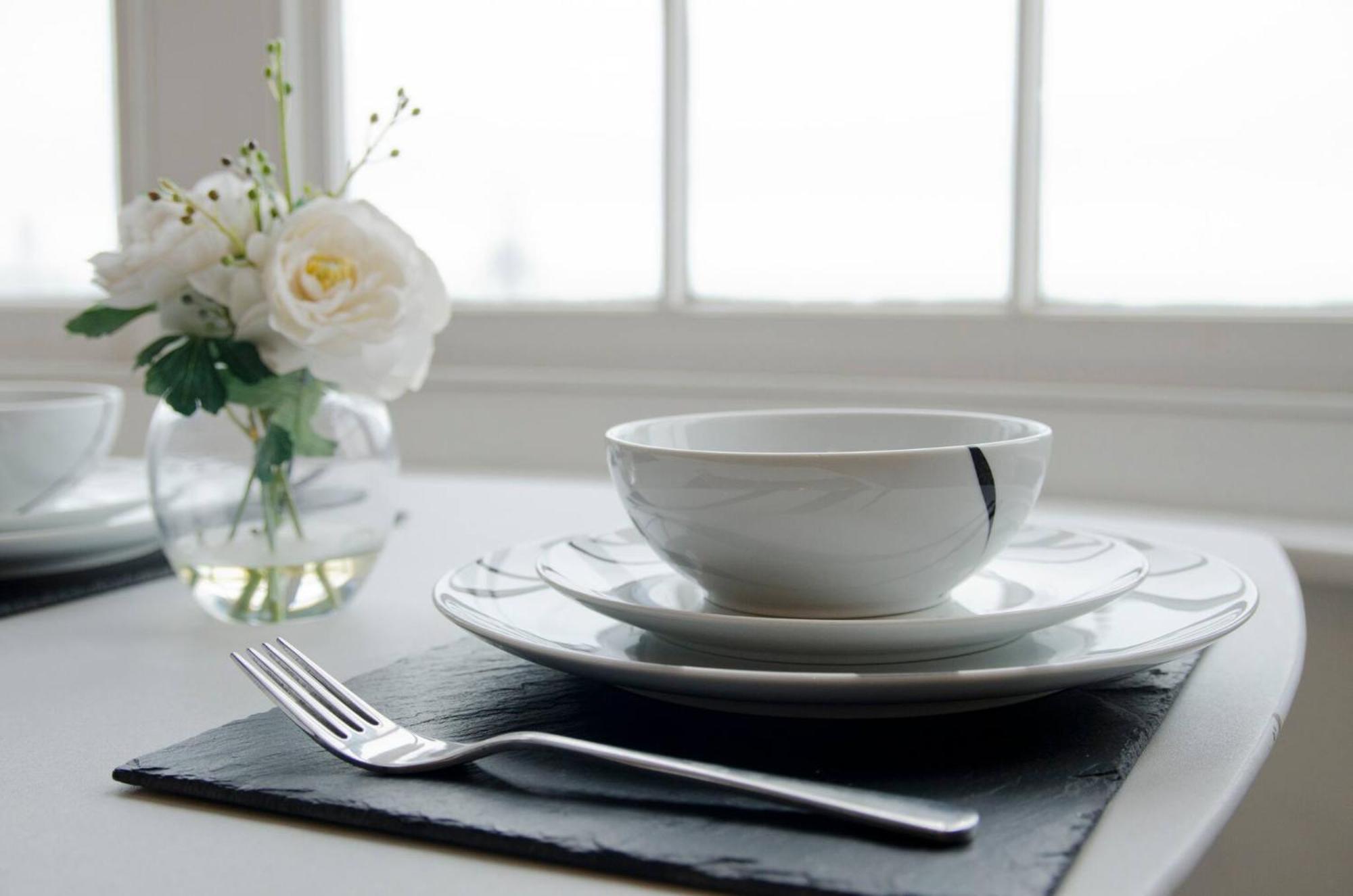 Seaview Regency Apartment With Private Parking Brighton ภายนอก รูปภาพ